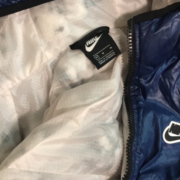 Brand new Nike coat - Picture 12 of 16